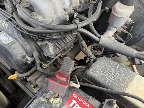 Used 2004 Toyota Tacoma PreRunner RWD image 21