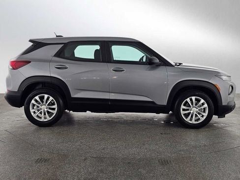 Used 2023 Chevrolet TrailBlazer LS FWD image 15