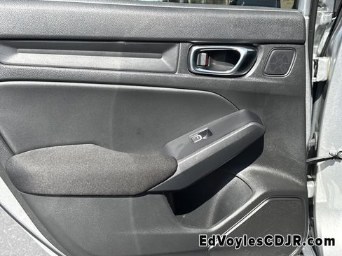 Used 2025 Honda Civic Sport image 26