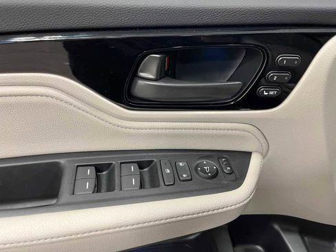 New 2026 Honda Odyssey Touring image 15