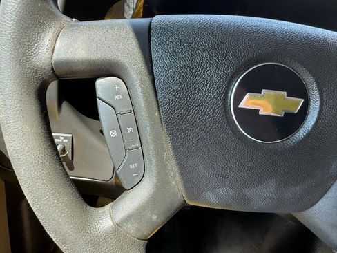 Used 2021 Chevrolet Express 3500 Extended w/ Driver Convenience Package RWD image 22
