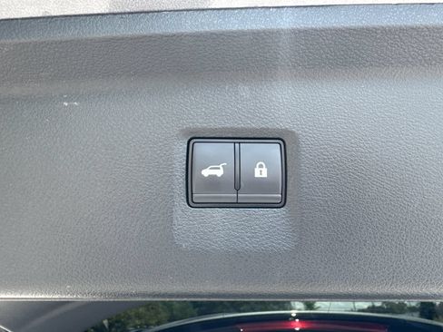 Used 2024 INFINITI QX60 Luxe w/ Cargo Package FWD image 19