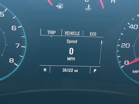 Used 2022 Chevrolet Equinox LS w/ LPO, Floor Liner Package AWD/4WD image 26