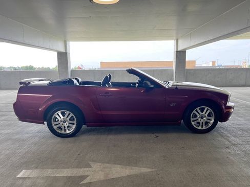 Used 2005 Ford Mustang GT RWD image 25