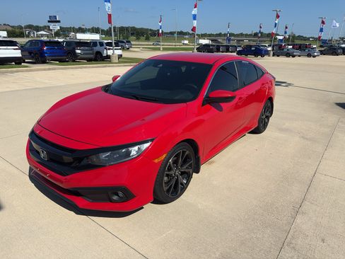 Used 2019 Honda Civic Sport image 1