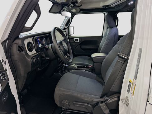 Used 2024 Jeep Wrangler Sport S image 13