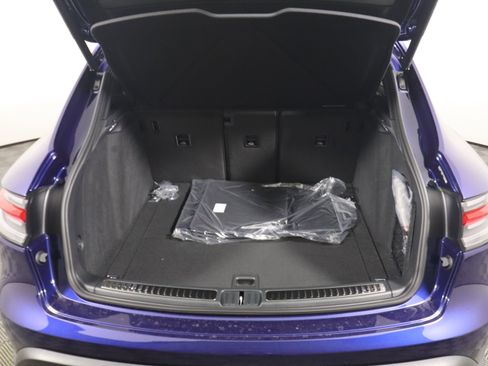 New 2026 Porsche Macan S image 21