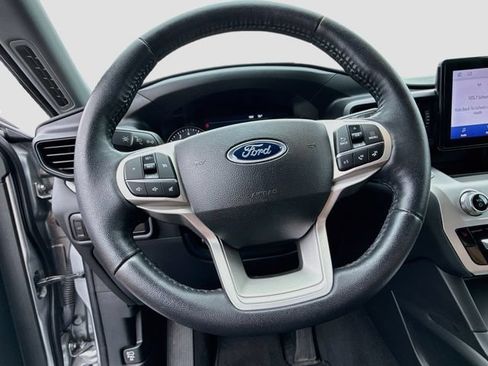 Certified 2023 Ford Explorer XLT AWD/4WD image 17