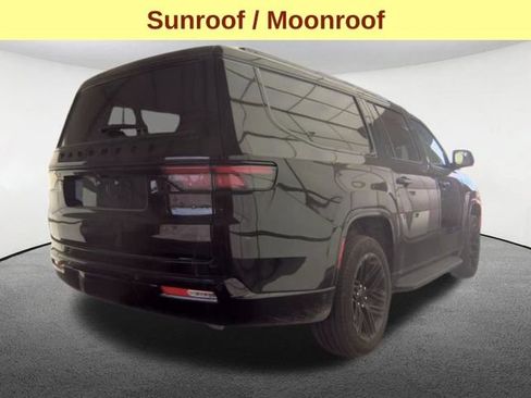 Used 2024 Jeep Wagoneer L Series II w/ Convenience Group I AWD/4WD image 5