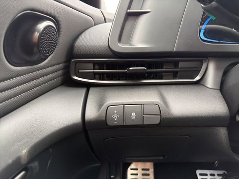 New 2026 Hyundai Elantra Sport image 28