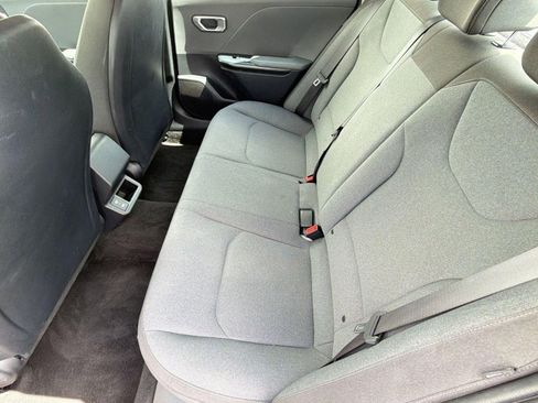 Used 2025 Kia K4 LXS FWD image 14