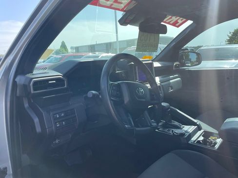 Used 2024 Toyota Tacoma SR AWD/4WD image 9