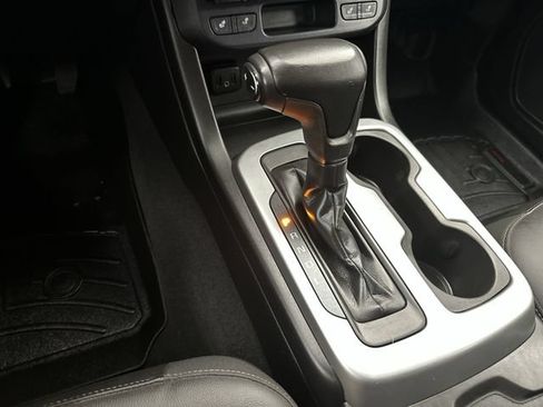 Used 2019 Chevrolet Colorado ZR2 AWD/4WD image 22