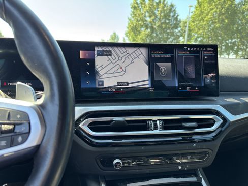 Used 2023 BMW 330i Sedan w/ M Sport Package RWD image 30