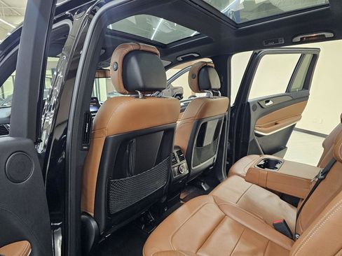 Used 2018 Mercedes-Benz GLS 550 4MATIC image 26