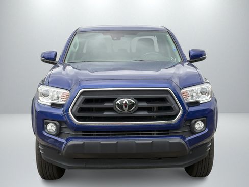 Used 2023 Toyota Tacoma SR5 AWD/4WD image 8