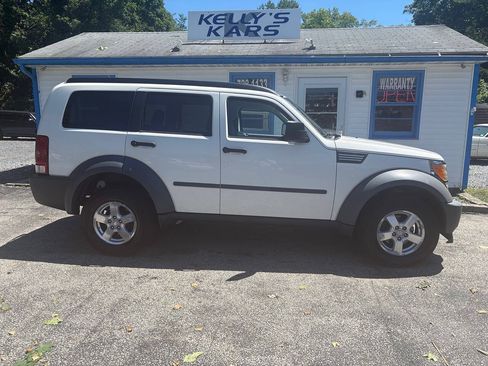 Used 2007 Dodge Nitro SXT AWD/4WD image 2