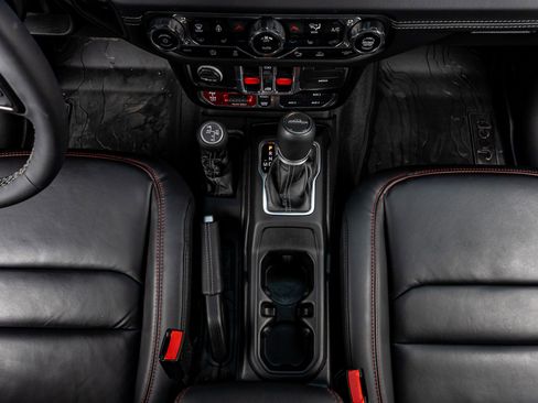 Used 2025 Jeep Gladiator Rubicon image 27