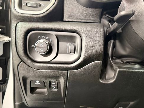 Used 2025 RAM 1500 Lone Star AWD/4WD image 13