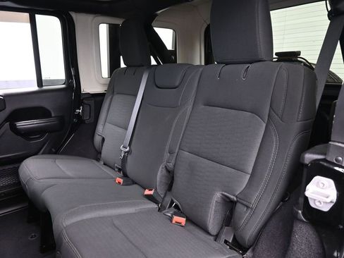 Used 2020 Jeep Wrangler Unlimited Sport S image 30