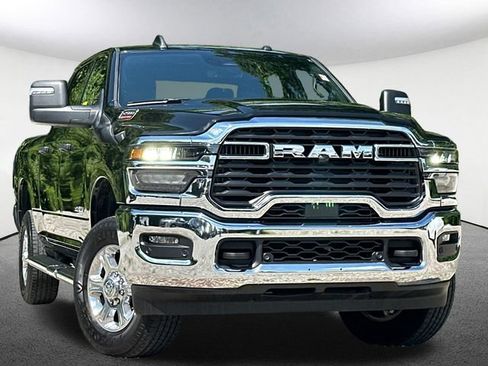 Certified 2025 RAM 2500 Big Horn AWD/4WD image 2
