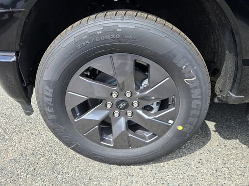New 2025 Ford F150 Lightning Flash AWD/4WD image 9