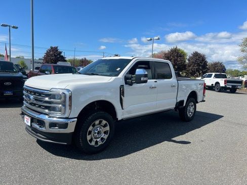 New 2025 Ford F350 King Ranch w/ Chrome Package image 3