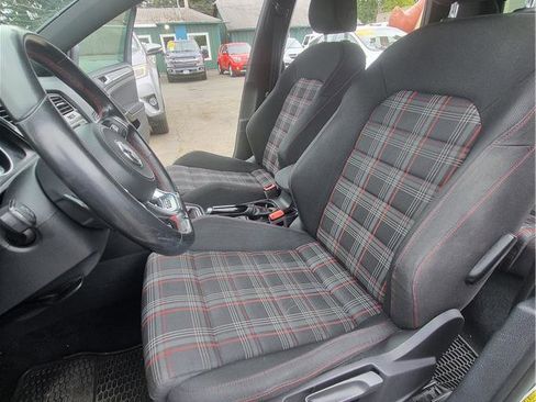 Used 2017 Volkswagen GTI Sport FWD image 10