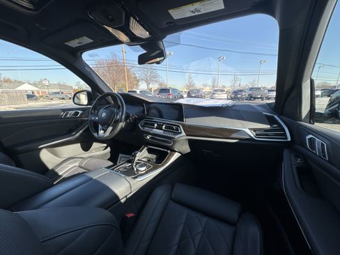 Used 2023 BMW X5 xDrive40i w/ Premium Package image 30