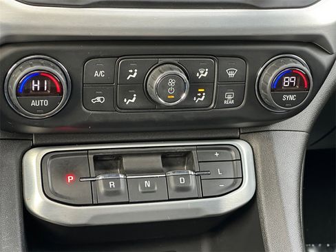 Used 2020 GMC Acadia SLE w/ Driver Convenience Package image 15