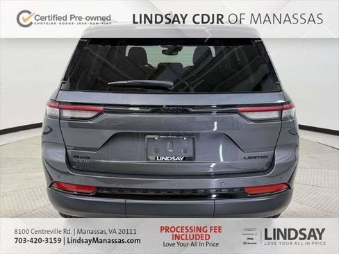 Certified 2023 Jeep Grand Cherokee Limited w/ Black Appearance Package AWD/4WD image 8