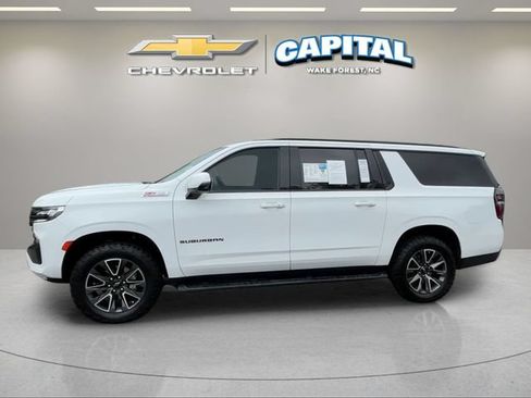 Used 2024 Chevrolet Suburban Z71 w/ Luxury Package AWD/4WD image 2