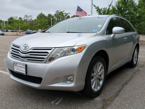 Used 2010 Toyota Venza FWD image 8