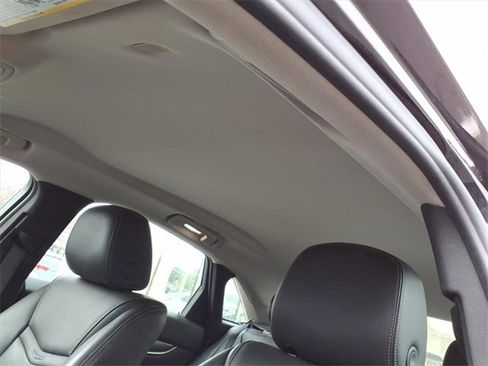 Used 2019 Cadillac XTS Luxury image 13