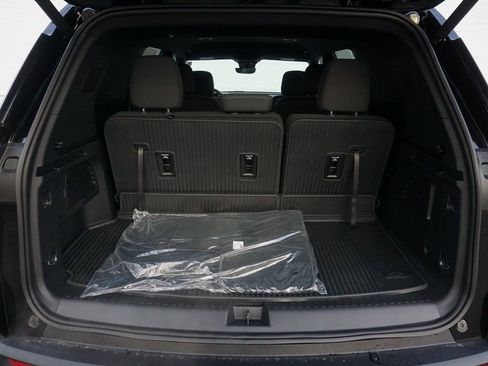 New 2026 Chevrolet Traverse LT w/ Driver Confidence Package image 26