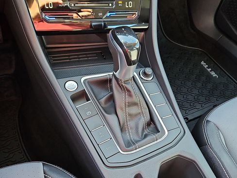 New 2026 Volkswagen Jetta SE image 14