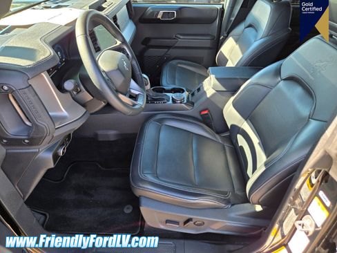 Certified 2025 Ford Bronco Outer Banks AWD/4WD image 8