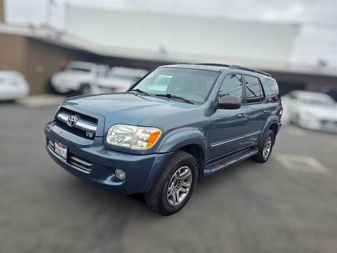Used 2006 Toyota Sequoia SR5 RWD image 1
