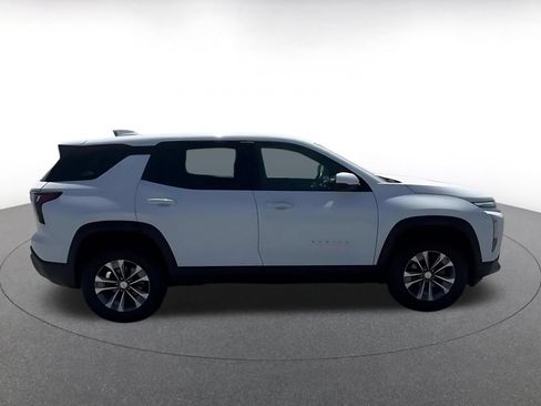 Used 2025 Chevrolet Equinox LT FWD image 16