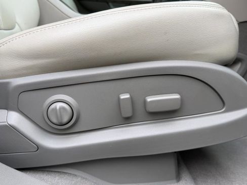 Used 2017 GMC Acadia Limited SLT image 43