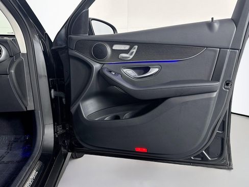 Certified 2022 Mercedes-Benz GLC 300 image 24