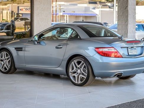 Used 2012 Mercedes-Benz SLK 250 image 10