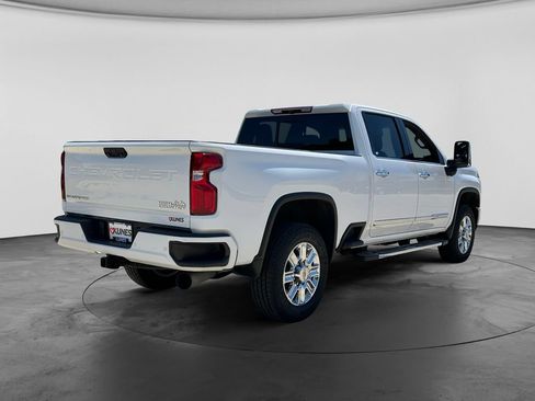 Used 2024 Chevrolet Silverado 3500 High Country AWD/4WD image 9