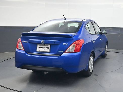 Used 2015 Nissan Versa SV FWD image 5