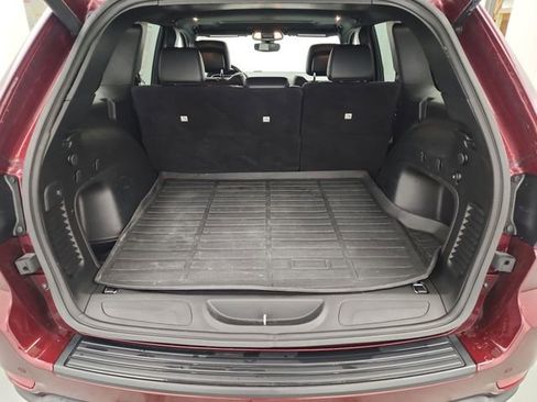 Used 2022 Jeep Grand Cherokee Laredo X image 22