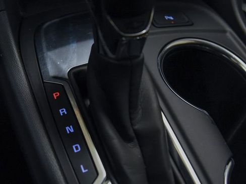 Used 2024 Chevrolet Equinox LT FWD image 31