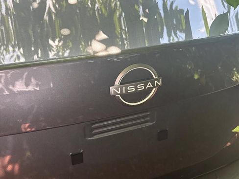 Used 2024 Nissan Sentra SV FWD image 17