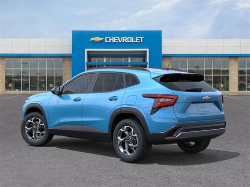 New 2025 Chevrolet Trax LT w/ Driver Confidence Package image 3