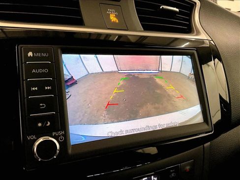 Used 2019 Nissan Sentra SV FWD image 20