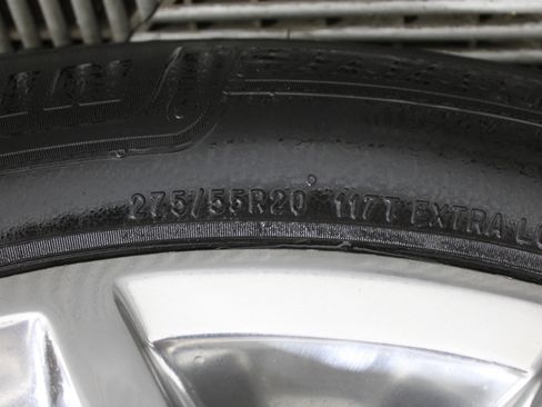 Used 2016 GMC Yukon SLT w/ Open Road Package image 41